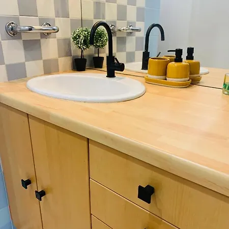 Lejlighed Cosy Design With Modern Bathroom Vaureal