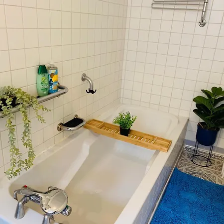 Lejlighed Cosy Design With Modern Bathroom